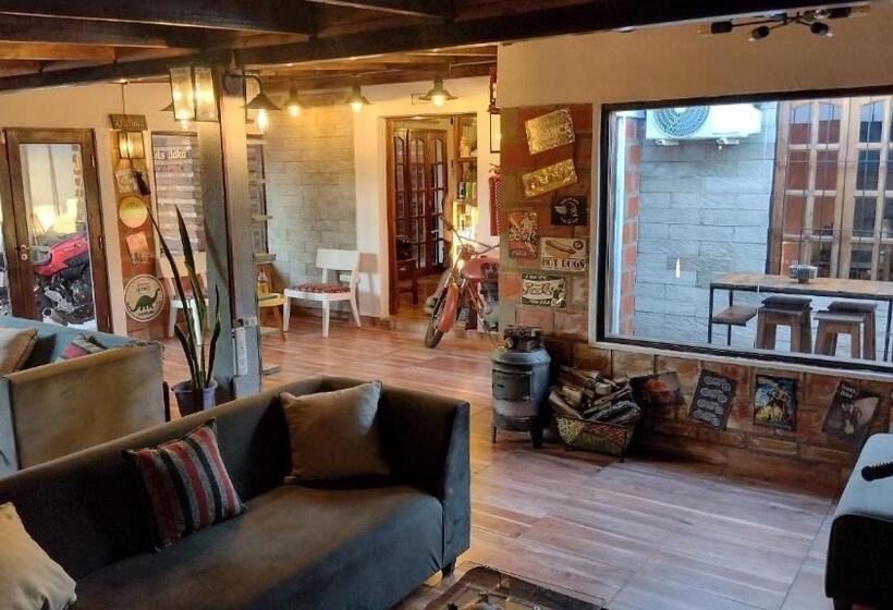 Кровать в Общей Комнате, Hostel Acogedor Cerca De Posadas