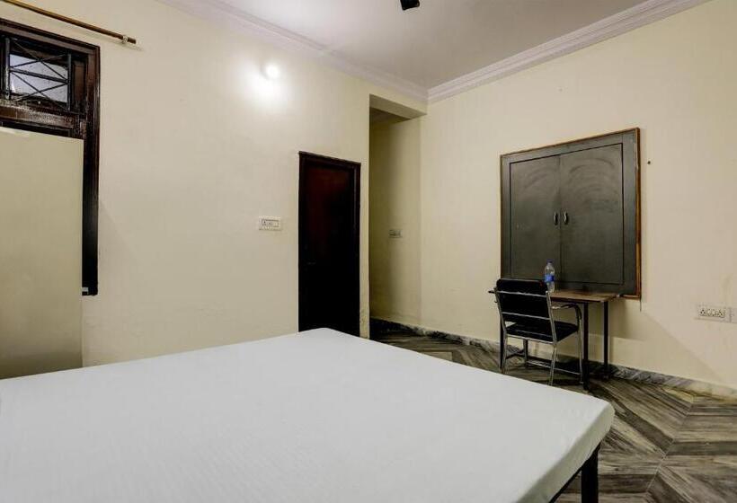 Номер Стандарт Трехместный, O Aanjaney Residency