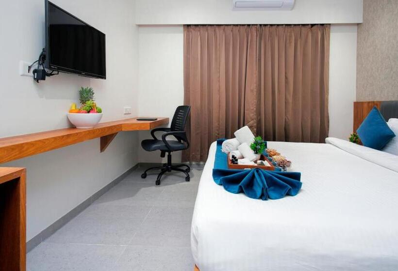 Номер Deluxe, Pride Elite Wellness Resort Becharaji Near Becharaji Railway Station