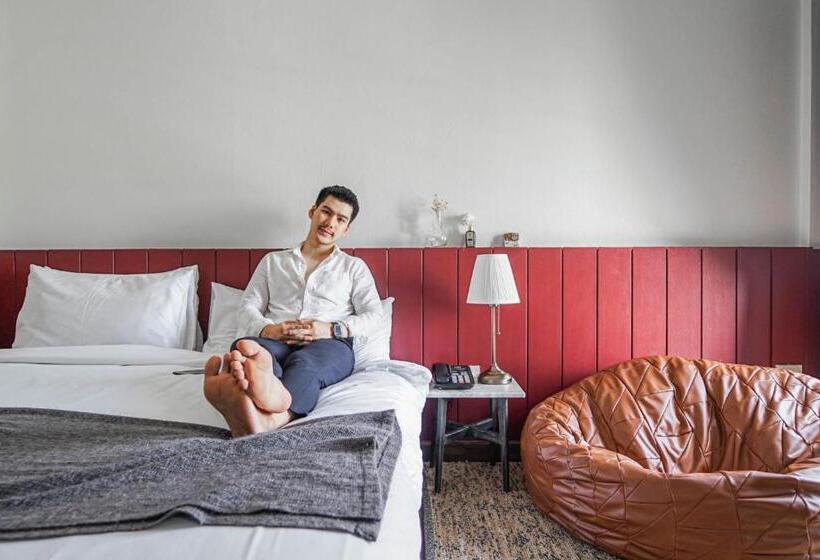 Номер Deluxe Кровать Кинг, Within Korat Sawairiang