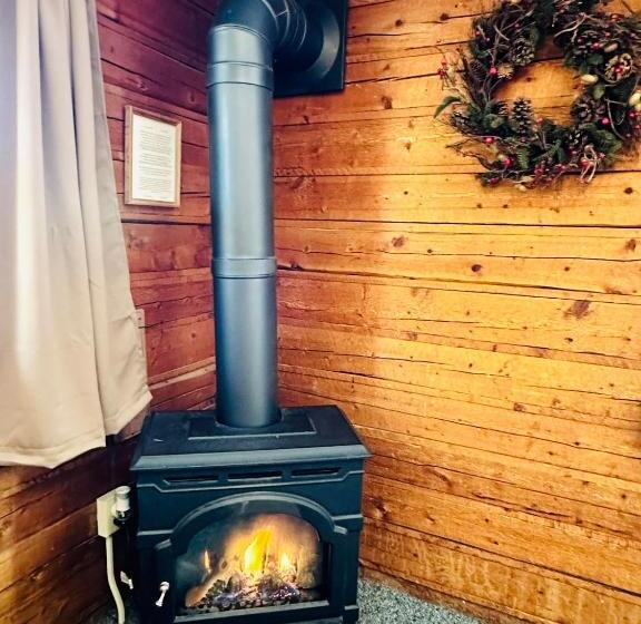 Family Suite, Ute Bluff Lodge, Cabins And Rv Park