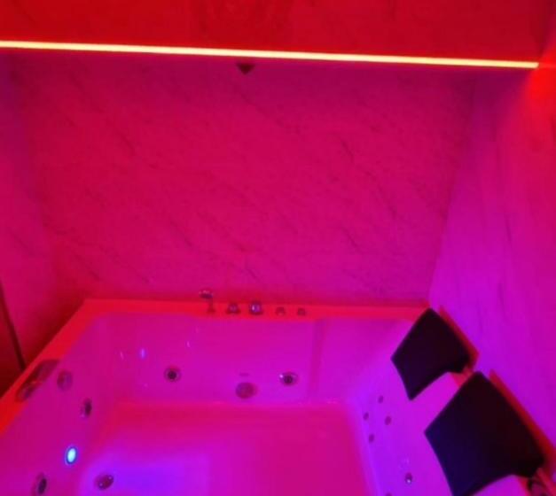 Люкс с гидромассажем, B&b Grecale Suite & Spa