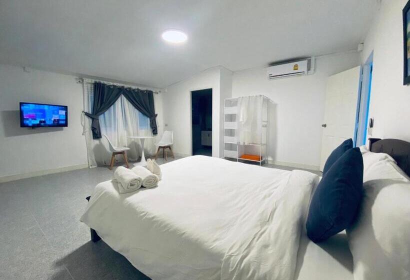 Стандартный Номер Кровать Кинг, Elephant Sports Bar And Accommodation