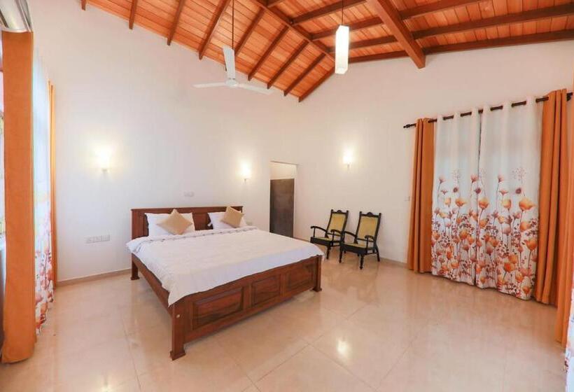 Номер Deluxe с Балконом, Hikka Tulips Villa