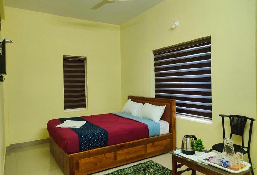 Номер Deluxe, Mystique Inn Wayanad