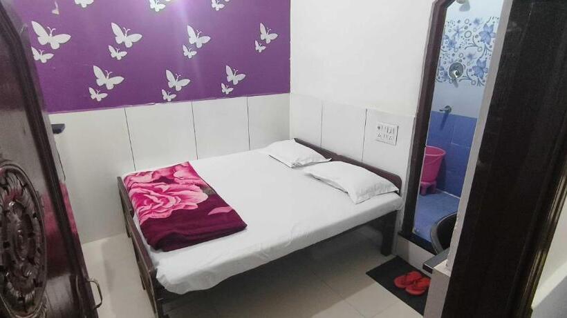 Трехместный Номер Классика, Oyo Hotel Raj Palace