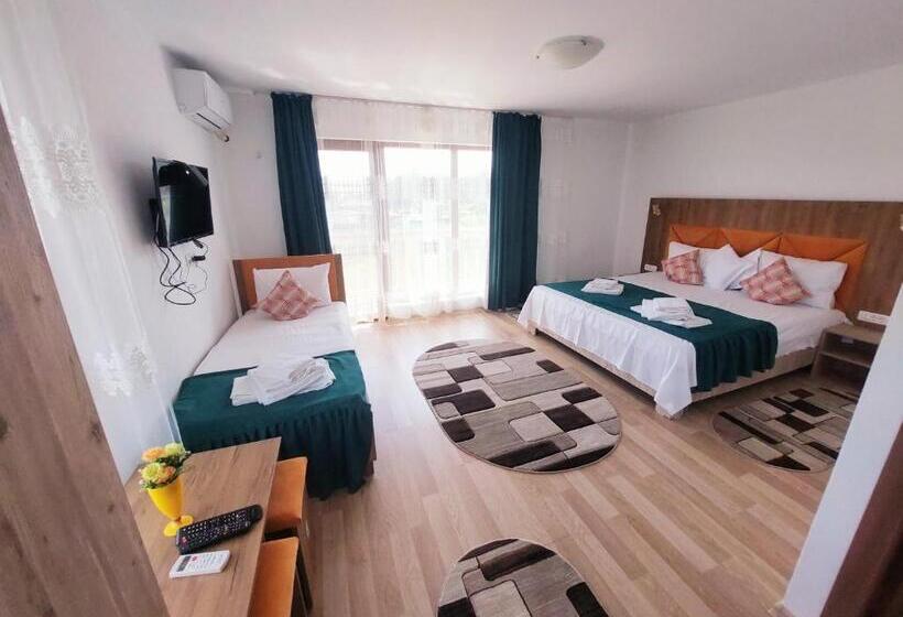 带花园景观的标准三人间, Paradiso Resort