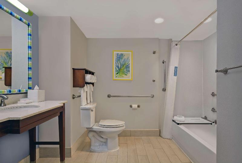 Люкс Адаптированный для Инвалидов, Best Western Plus Galveston Suites