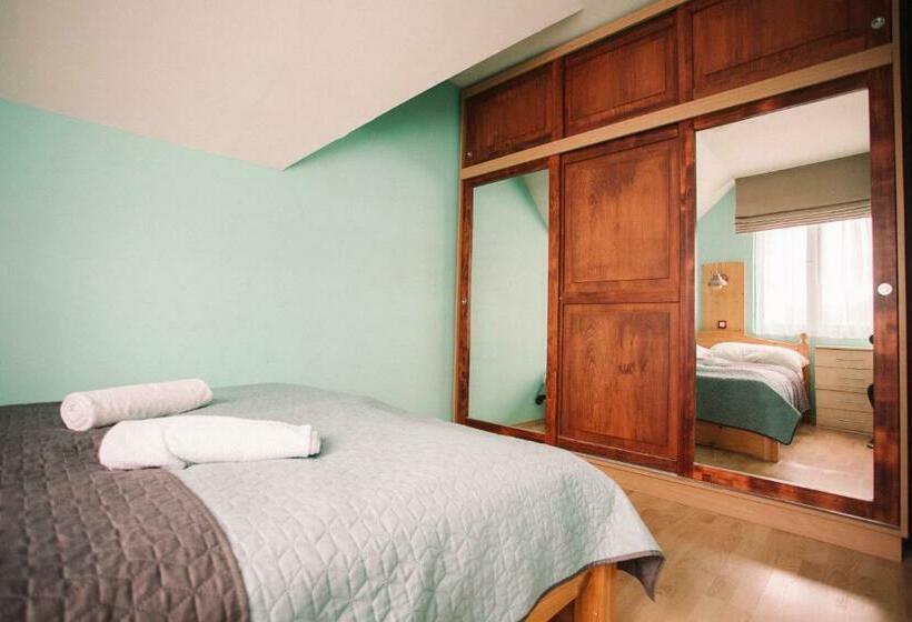Apartamento 1 Dormitório, ötösfogat Panzió