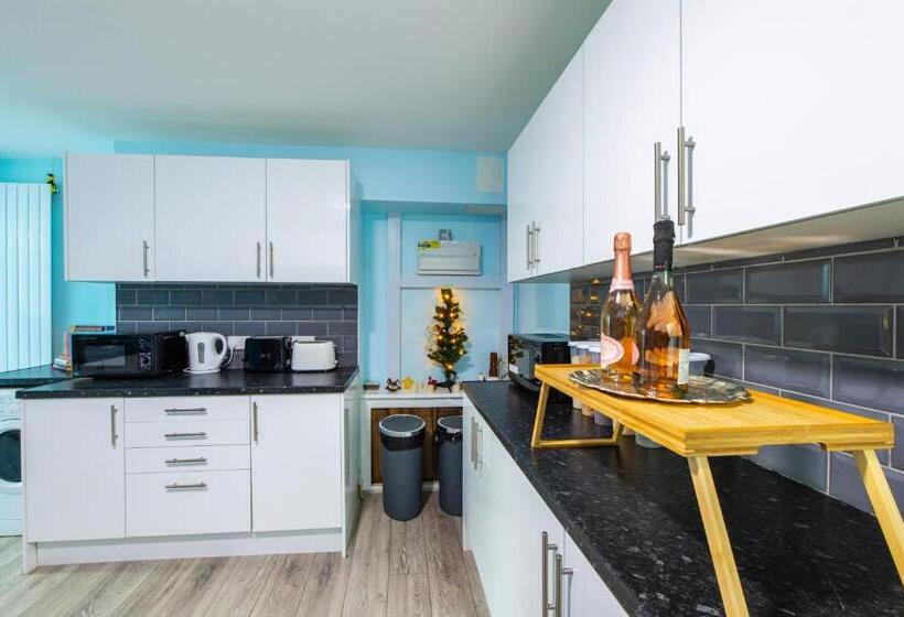 اتاق استاندارد, Heart Of Maidstone   Premium Double Rooms With Free Wi Fi