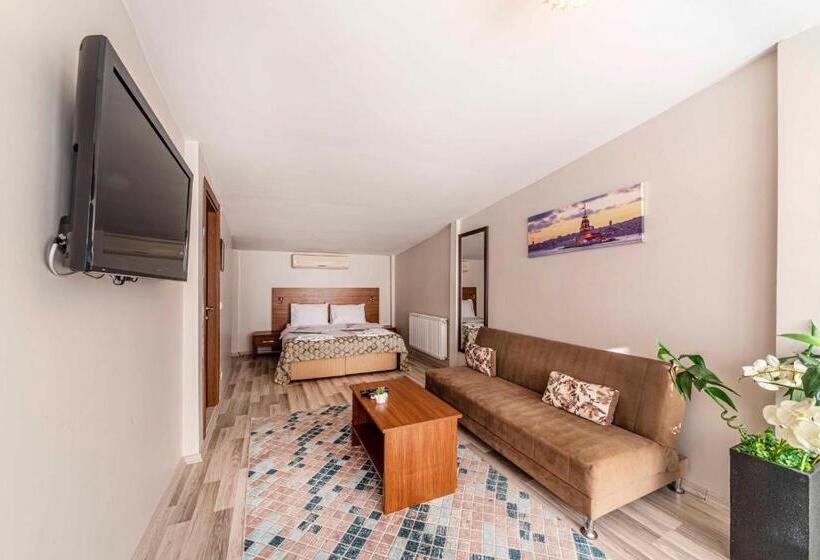 Quarto Estandar Vista Mar com Sacada, City Hall Apart Hotel Sultanahmet