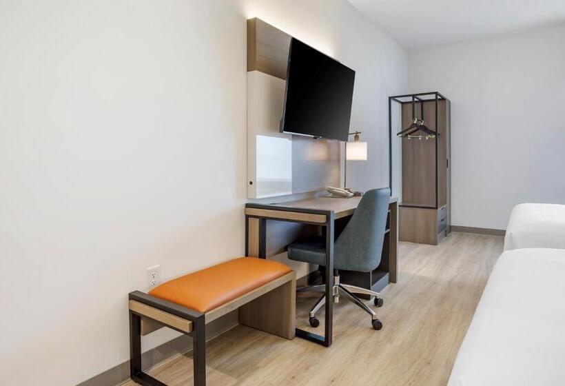 4인용 스탠다드 룸, Comfort Inn & Suites Newark Liberty International Airport