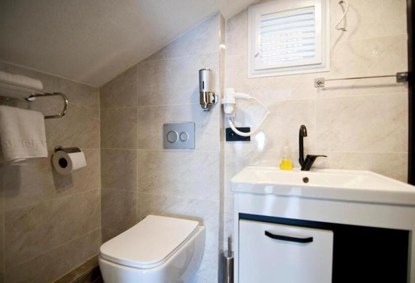 اتاق لوکس با چشم‌انداز دریا, Demhat Hotel Old City