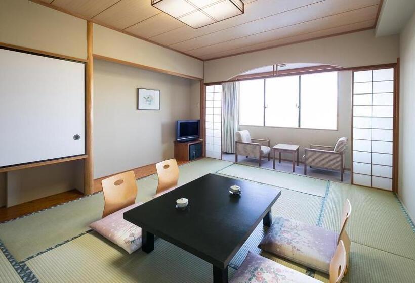 Классический номер с видом на горы, Grand Mercure Yatsugatake Resort & Spa