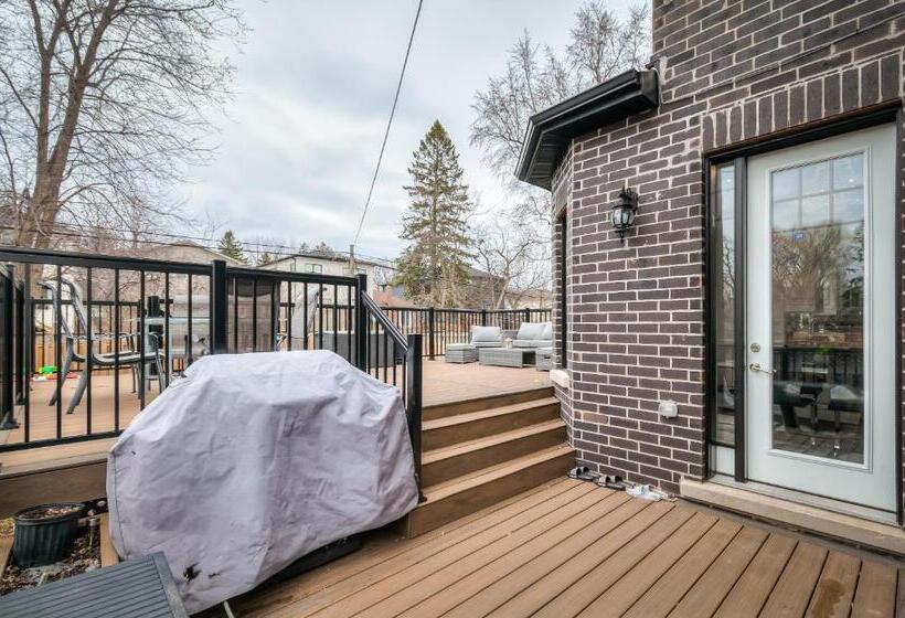 豪华套房, Luxury Villas In Ajax And Scarborough