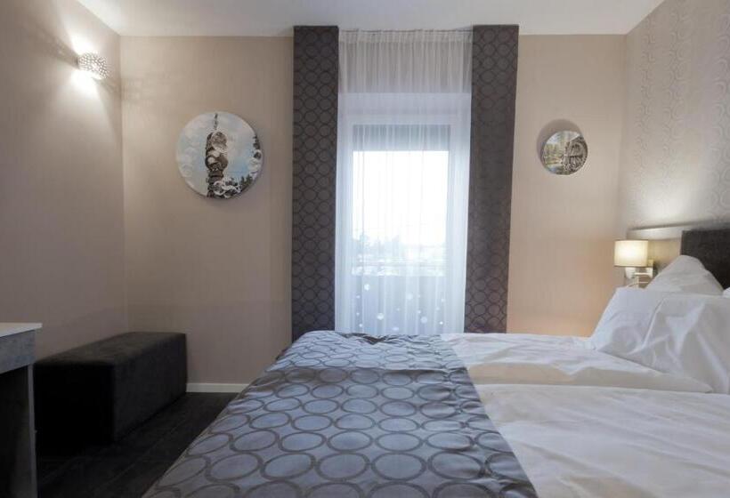 Номер Стандарт, Bubble Hotel és Rendezvényközpont