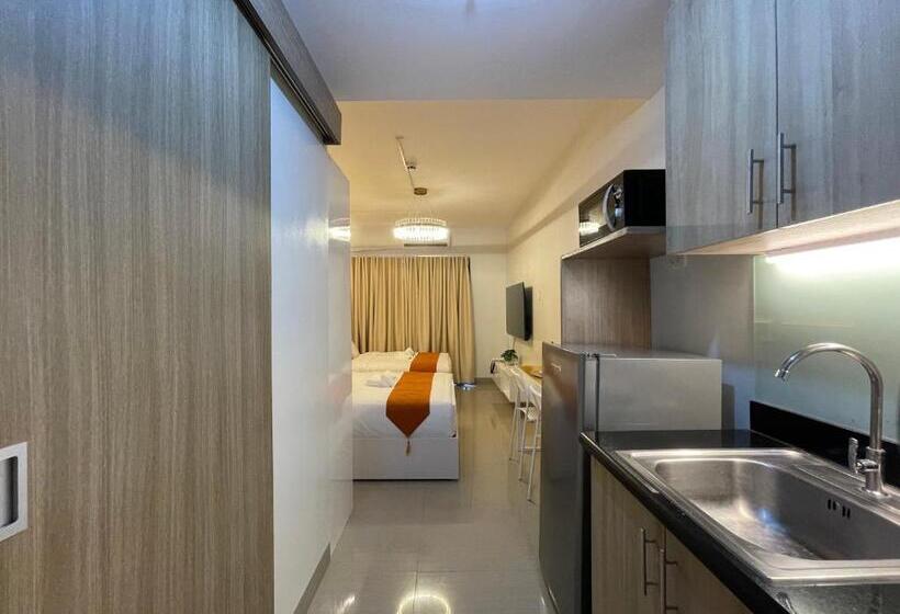 4인용 스탠다드 룸, Homefort At Shore 2 Residences