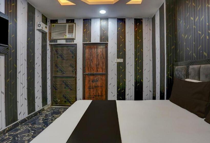 Трехместный Номер Классика, Oyo Flagship Shri Govindam Palace