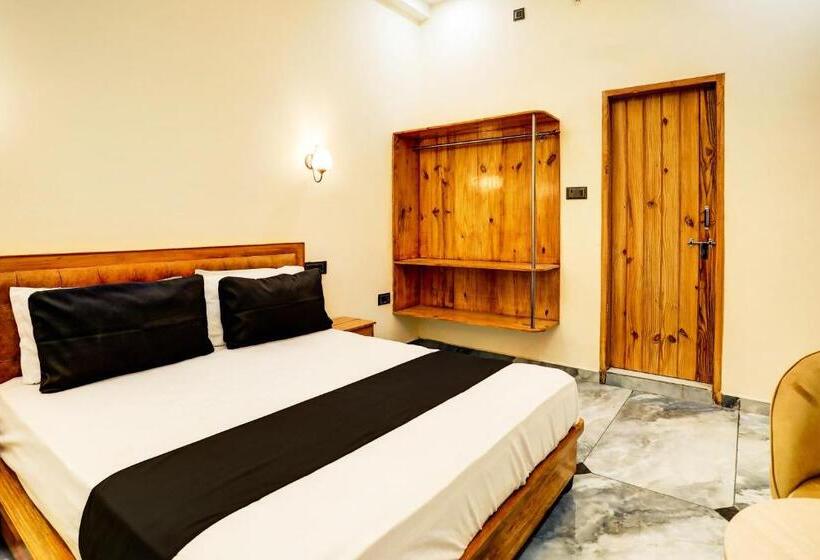 Трехместный Номер Классика, Oyo Hotel Ganga Safari
