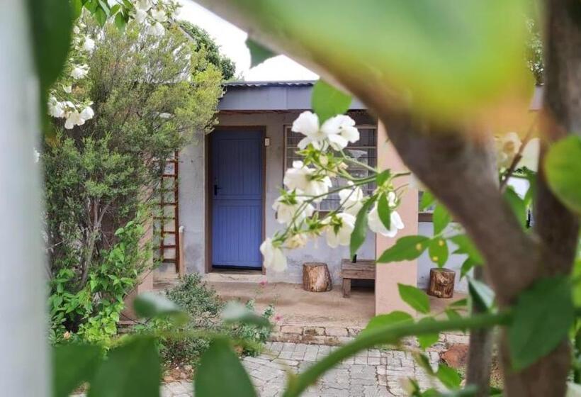 Семейный Номер, Lavender Blue Guesthouse