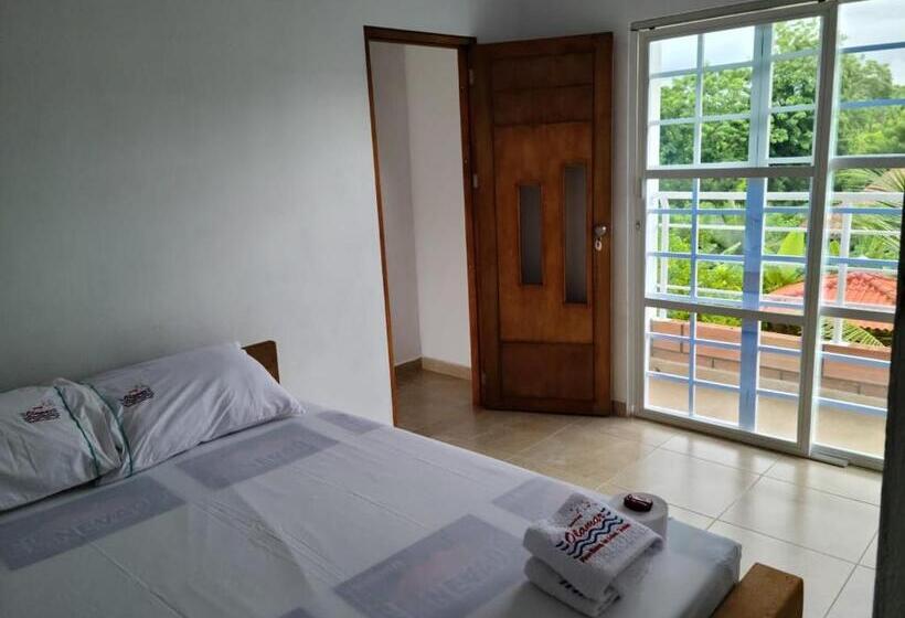 Четырехместный Номер Стандарт, Olamar Hostal