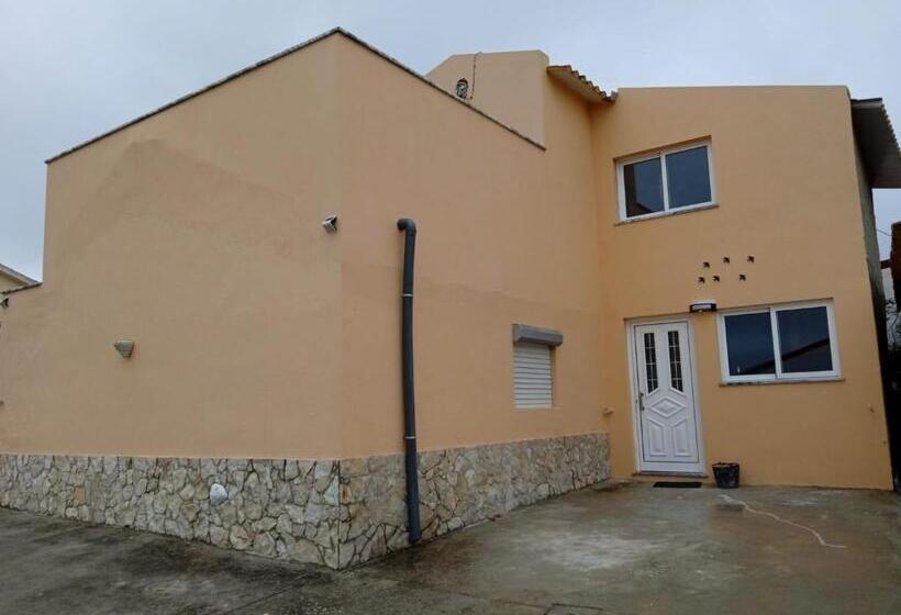 Дом 2 Спальни, Alcôa House