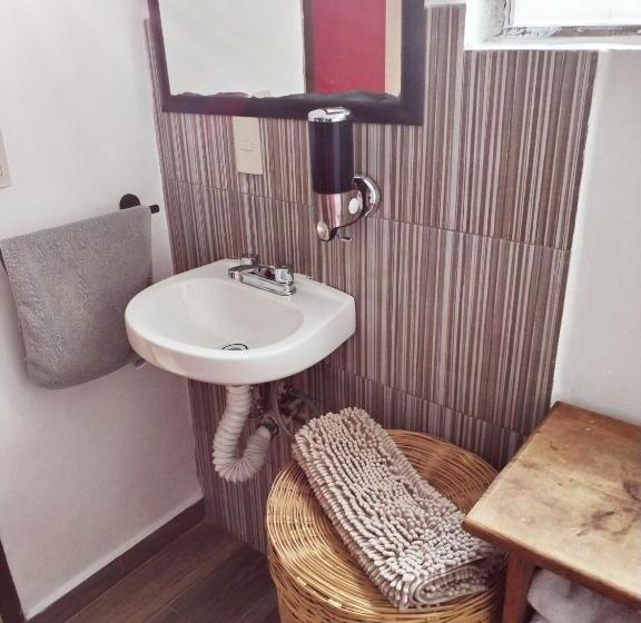 Quarto Estandar, Aroma A Cafe