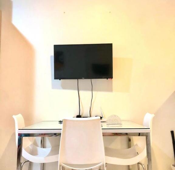 家庭工作室, Wind Suites