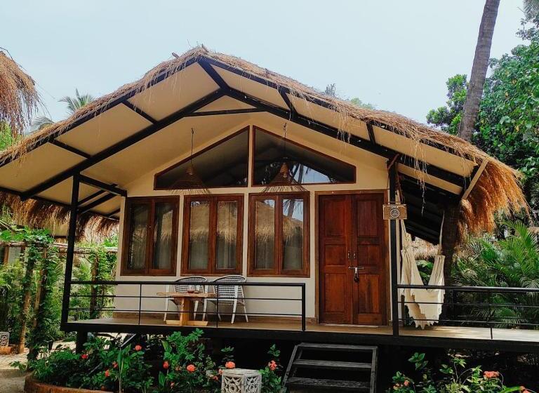 标准间侧面带海景, Anahata Retreat Ashvem Goa