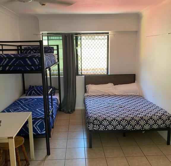 스탠다드 룸 공동 욕실, Arrival Lodge Hostel Accommodation