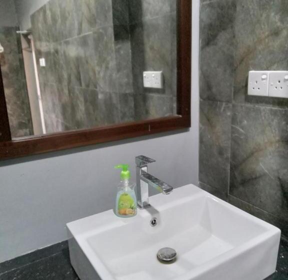 اتاق استاندارد با چشم‌انداز باغ, Elephant Eye Safari House