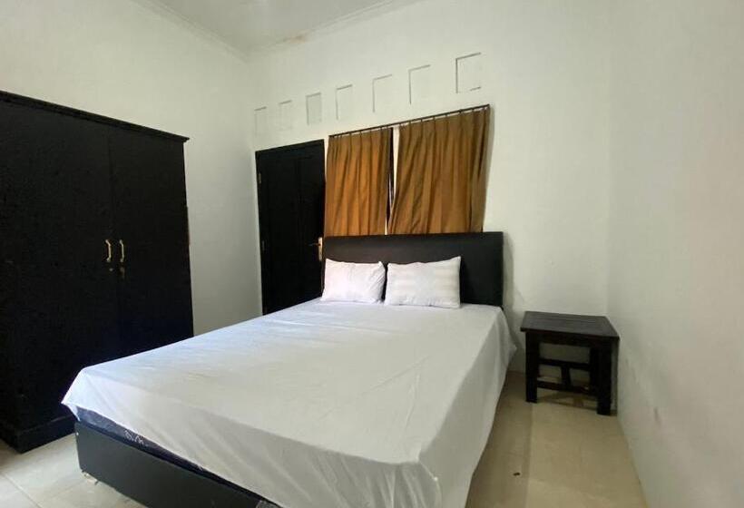 Quarto Estandar, Oyo Life 93255 Kosan Teratai Jaya