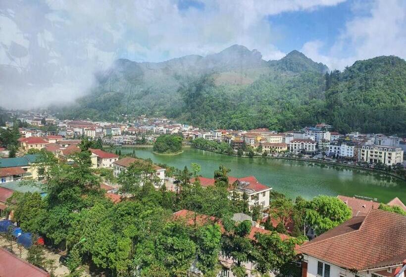 اتاق استاندارد با چشم‌انداز شهر, Bing Sapa