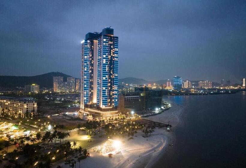 اتاق استاندارد با تخت بزرگ, Khách Sạn A Lacarte Hạ Long   Quảng Ninh