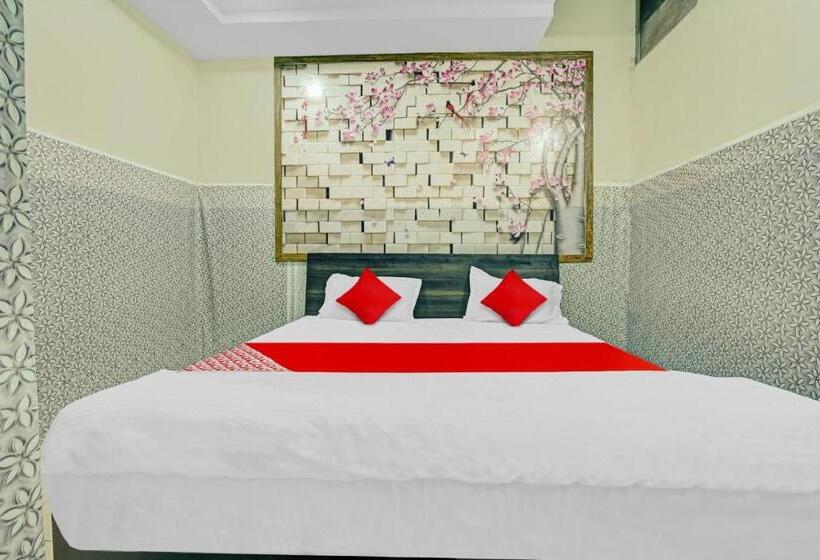 Трехместный Номер Классика, Oyo Flagship 80557 Hotel New Ss Palace