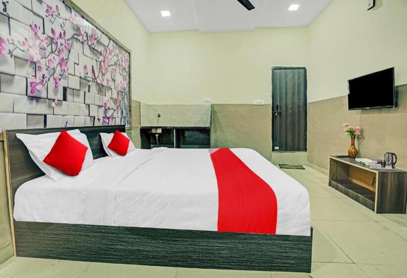 Трехместный Номер Классика, Oyo Flagship 80557 Hotel New Ss Palace