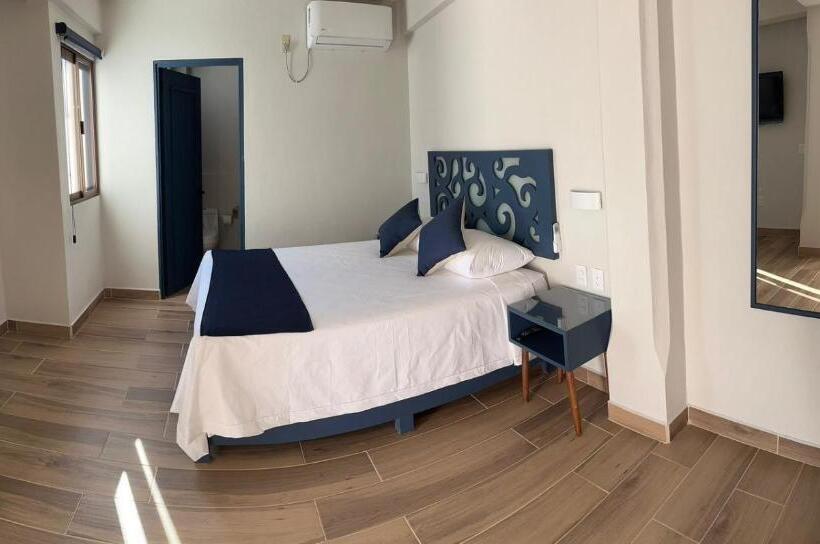 バルコニー付きデラックスルーム, Centrico House