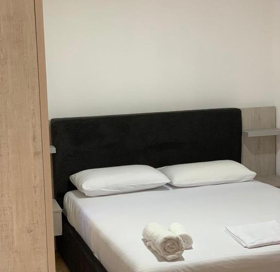 اتاق لوکس سه تخته, Oxhaku Guest House