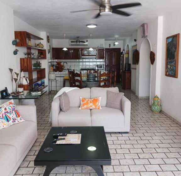 Apartamento 1 Dormitório Vista Piscina, Playa Bonita