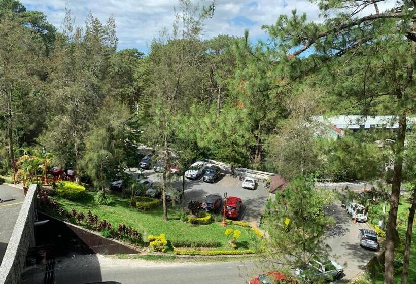 חדר סטנדרט נוף לגינה, The Manor Hotel Baguio Private Unit Superior Room With A Great View
