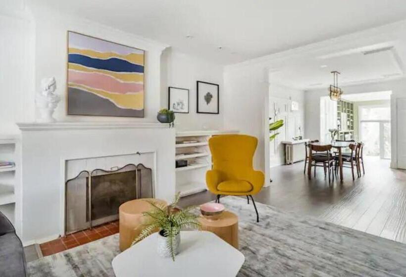 חדר דלוקס, Double Bedroom On Up Or 3 Bedrooms In Basement Near Eglinton Subway Station