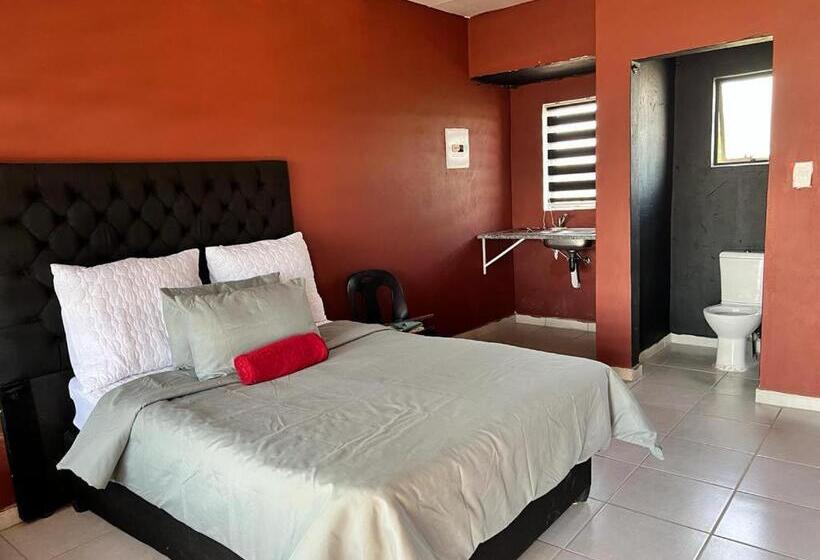 Апартаменты 1 Спальня, X Motel Vosloorus