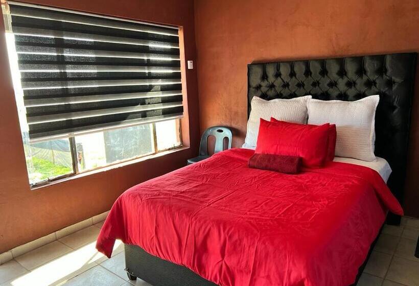 Апартаменты 1 Спальня, X Motel Vosloorus