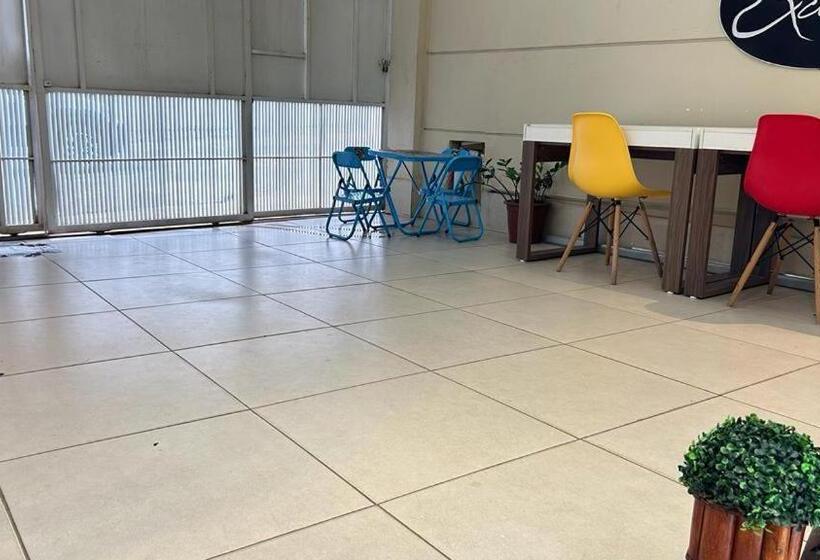 سوییت خانوادگی, Tropical Suítes Próx Praça Da República