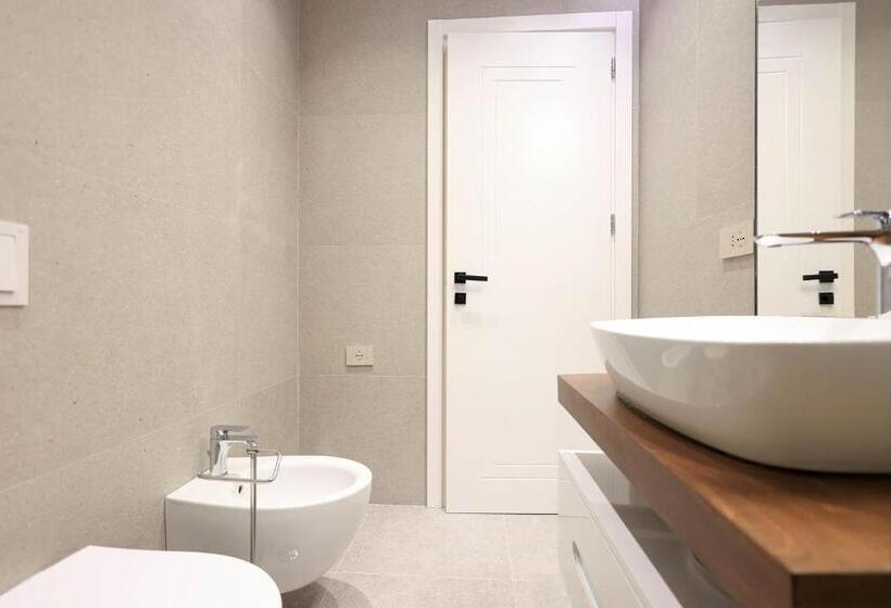 스탠다드 트리플 룸, Deha Rooms & Apartments