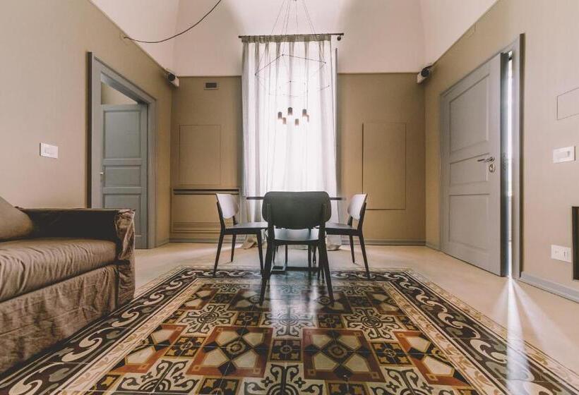 Casa 1 Quarto, Cinquevite