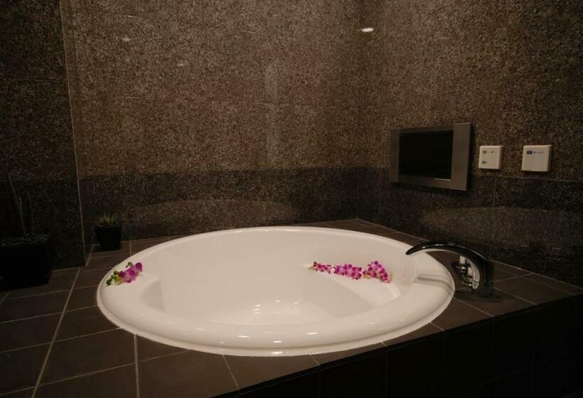 Номер Deluxe, Sake Kura Hotel Kawasaki Shuku
