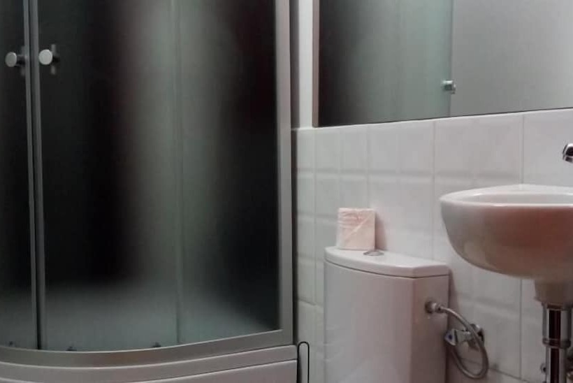 Номер Базовый Двуспальная Кровать, Mia Hostels