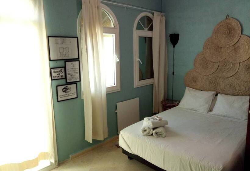 Номер Базовый Двуспальная Кровать, Mia Hostels