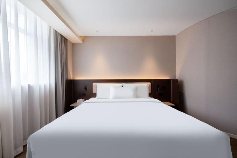 Quarto Estandar, Alcyon